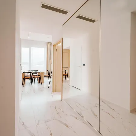 公寓式酒店 Arche Fabryka Samolotow W Mielnie 梅尔诺