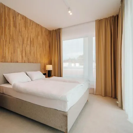 Arche Fabryka Samolotow W Mielnie Lägenhetshotell 3*