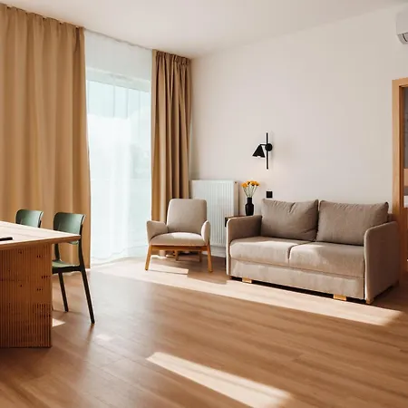 Arche Fabryka Samolotow W Mielnie 4*