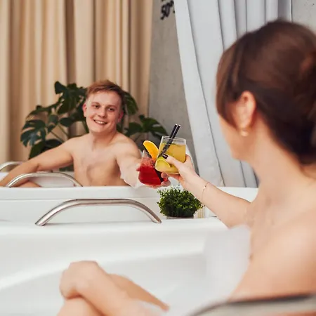 Arche Fabryka Samolotow W Mielnie Lägenhetshotell