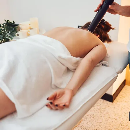 Arche Fabryka Samolotow W Mielnie Lägenhetshotell 3*