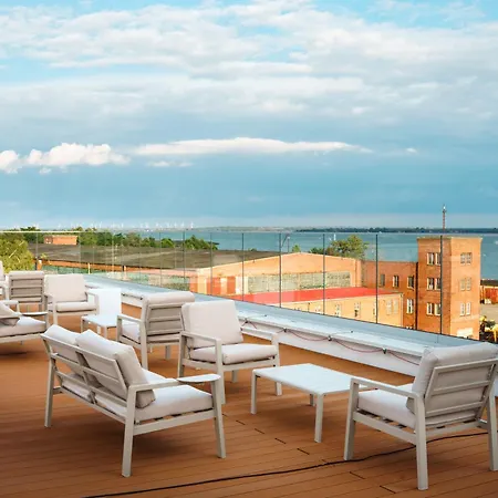 Arche Fabryka Samolotow W Mielnie Lägenhetshotell 3*