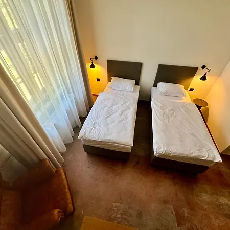 Arche Fabryka Samolotow W Mielnie 4*