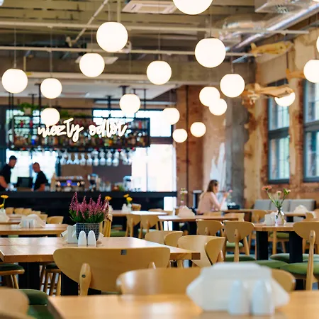 Arche Fabryka Samolotow W Mielnie 公寓式酒店 梅尔诺