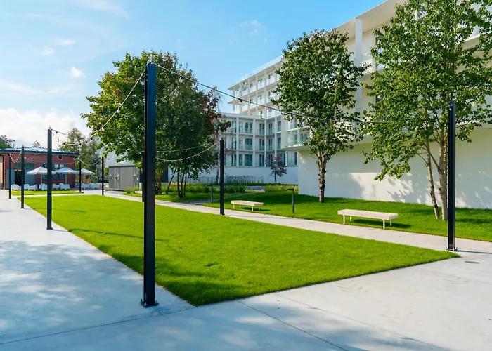 Arche Fabryka Samolotów W Mielnie Apartahotel 3*