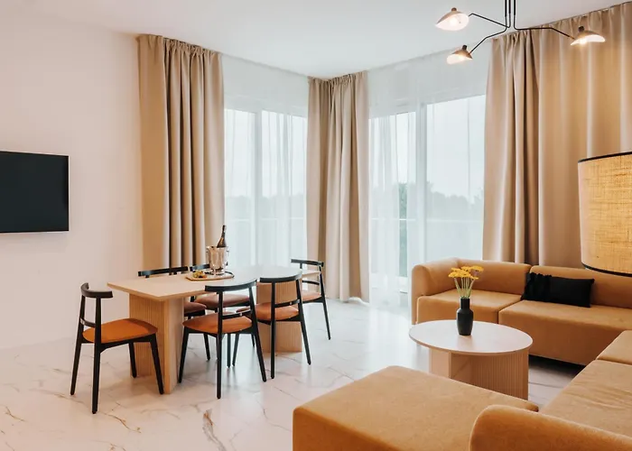 Arche Fabryka Samolotów W Mielnie Apart-hotel 3*