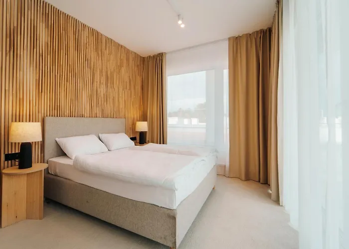 Arche Fabryka Samolotów W Mielnie Apartahotel 3*