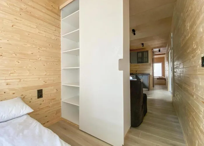 Arche Fabryka Samolotów W Mielnie 3*