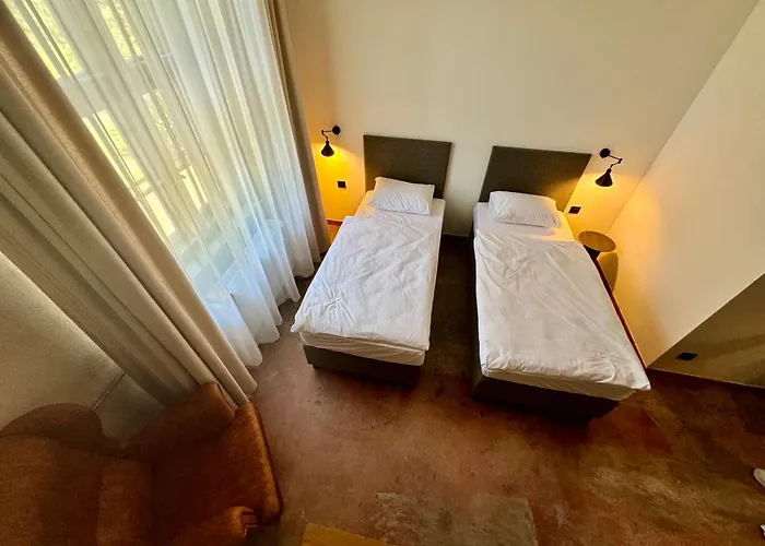 Arche Fabryka Samolotów W Mielnie 3*